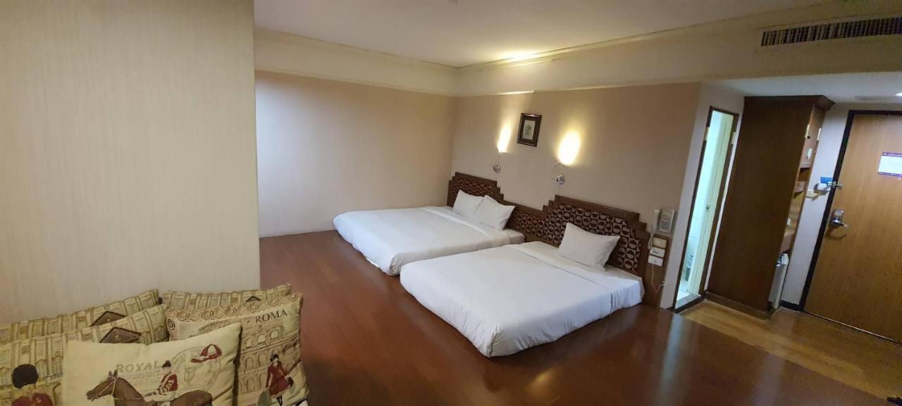 Tapeng Bay Holiday Hotel Donggang Exterior photo
