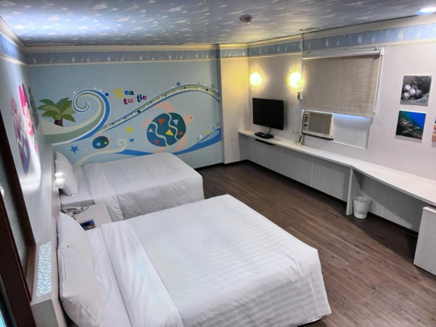 Tapeng Bay Holiday Hotel Donggang Exterior photo