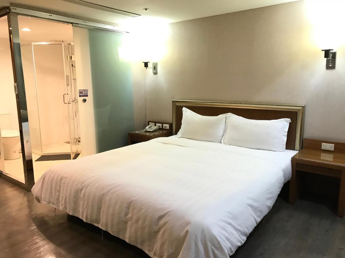 Tapeng Bay Holiday Hotel Donggang Exterior photo